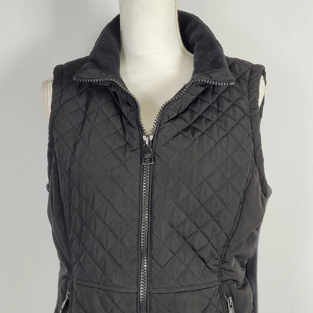 Andrew marc polyester Black puffer vest Size Medium